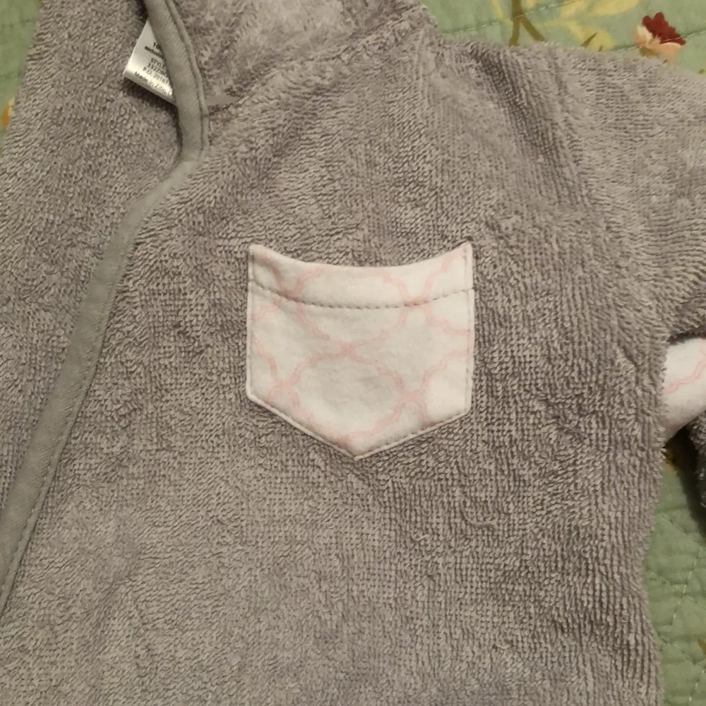 HB baby bathrobe
